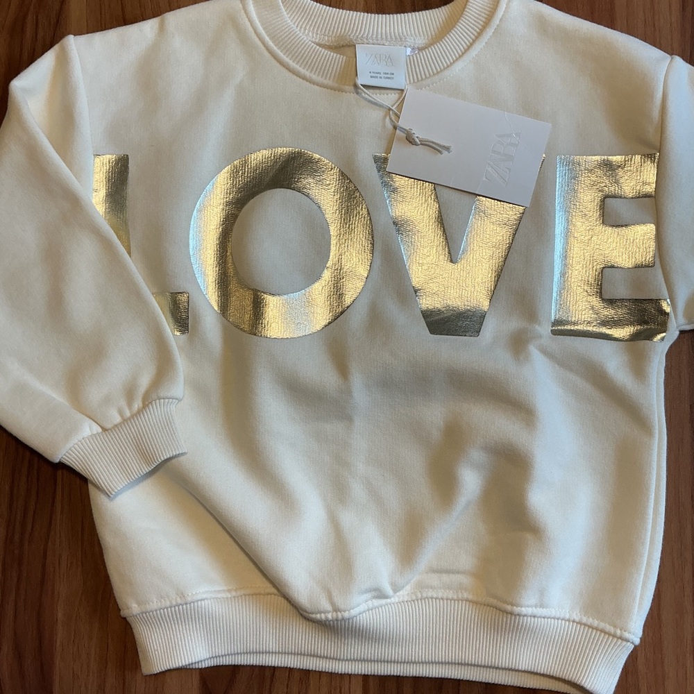 NWT Zara 4Y Cream Love Crewneck